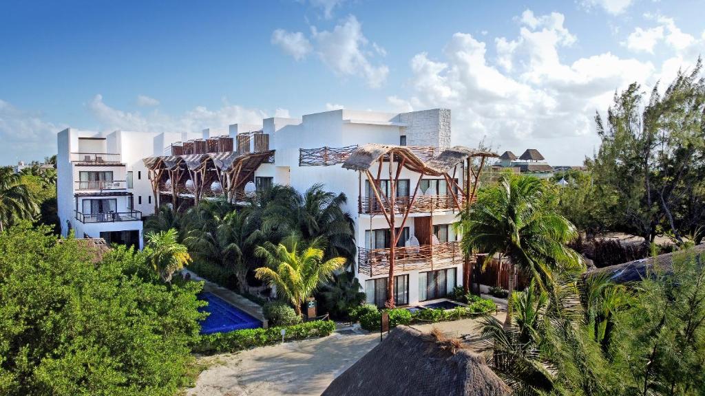 סוויטה עם אזור ישיבה ב־Impression Isla Mujeres by Secrets