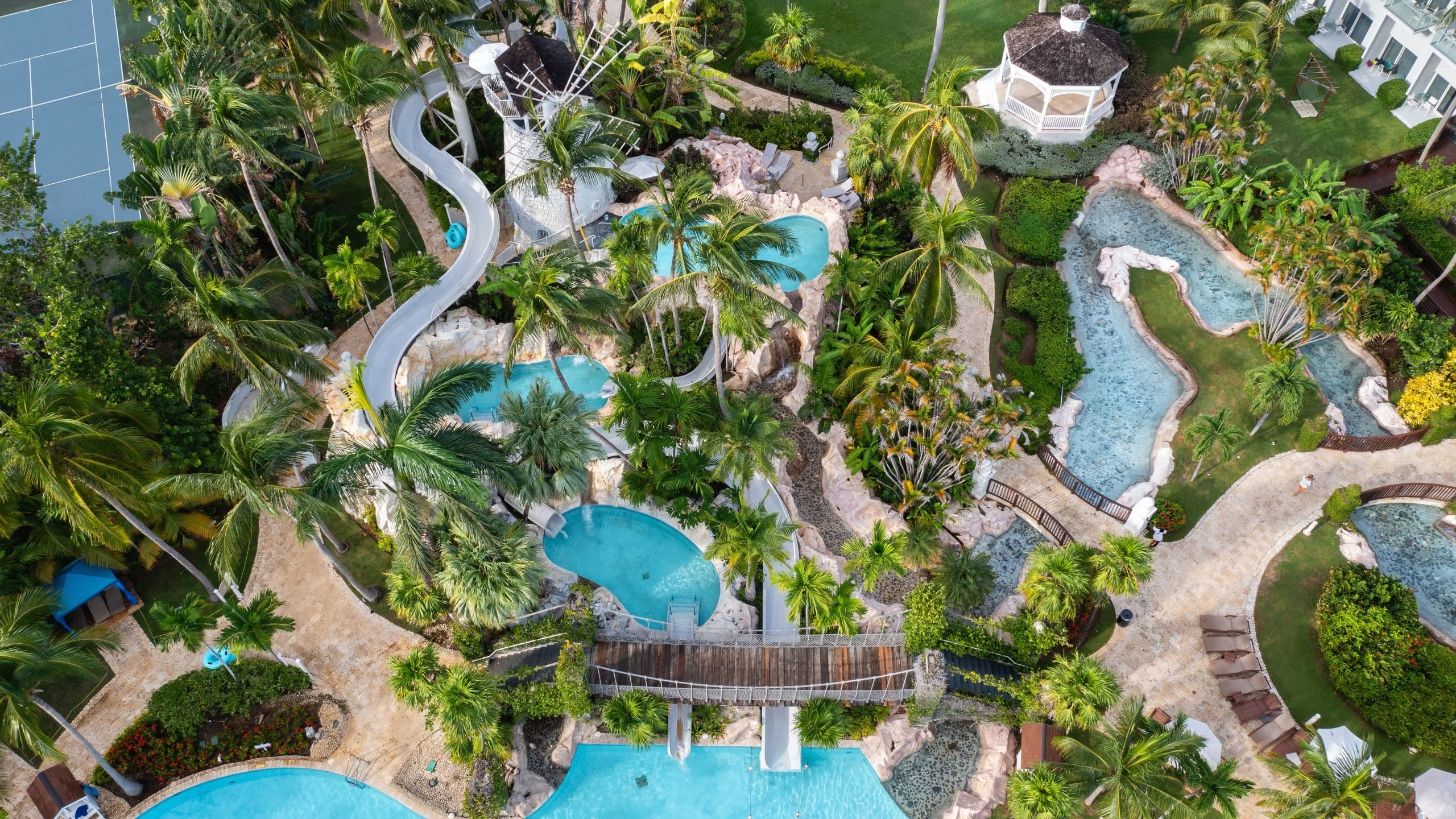 חדר עם נוף לים ב־Hilton Rose Hall Resort & Spa