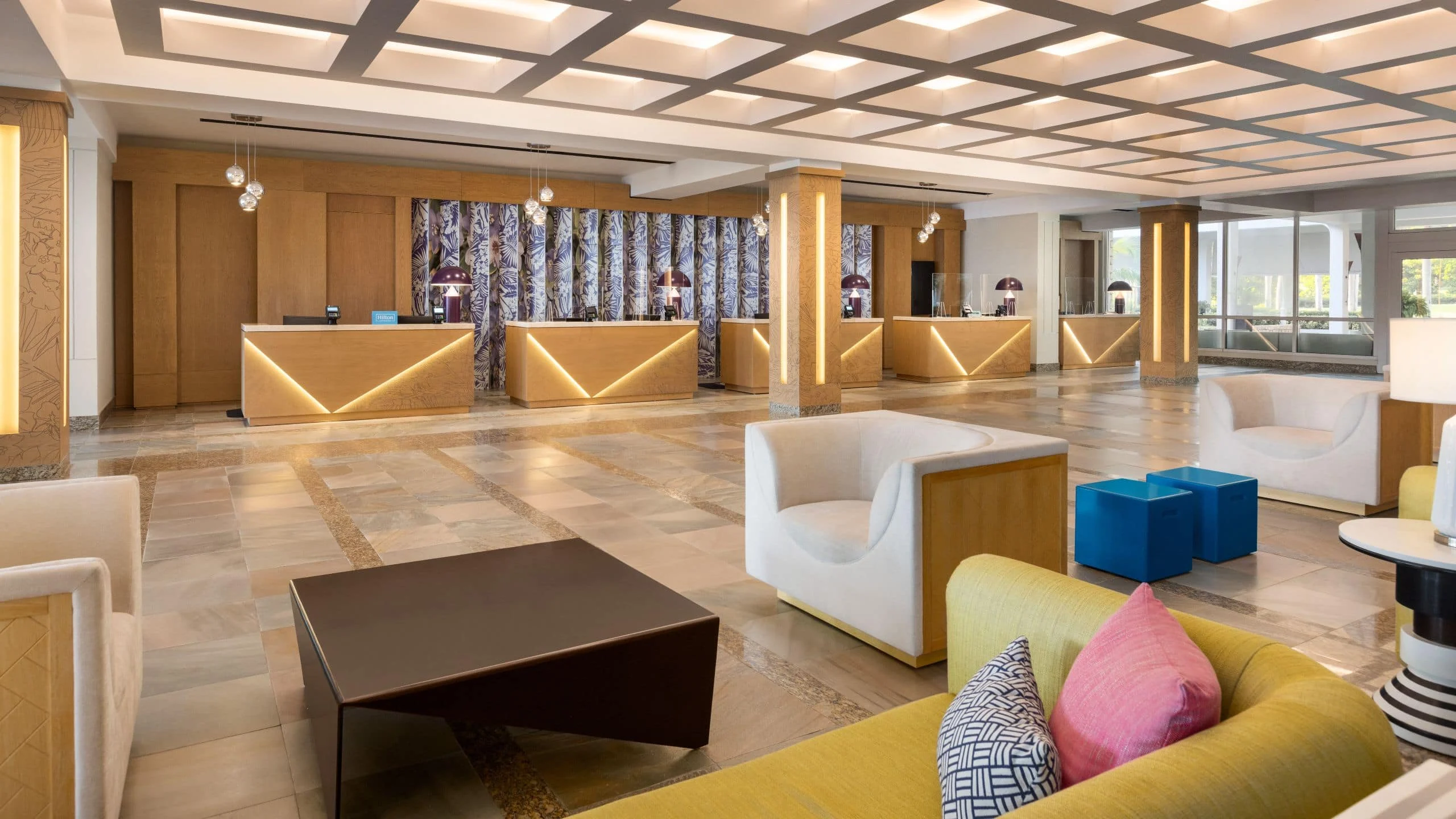 בריכת Hilton Rose Hall Resort & Spa בשעת ערב