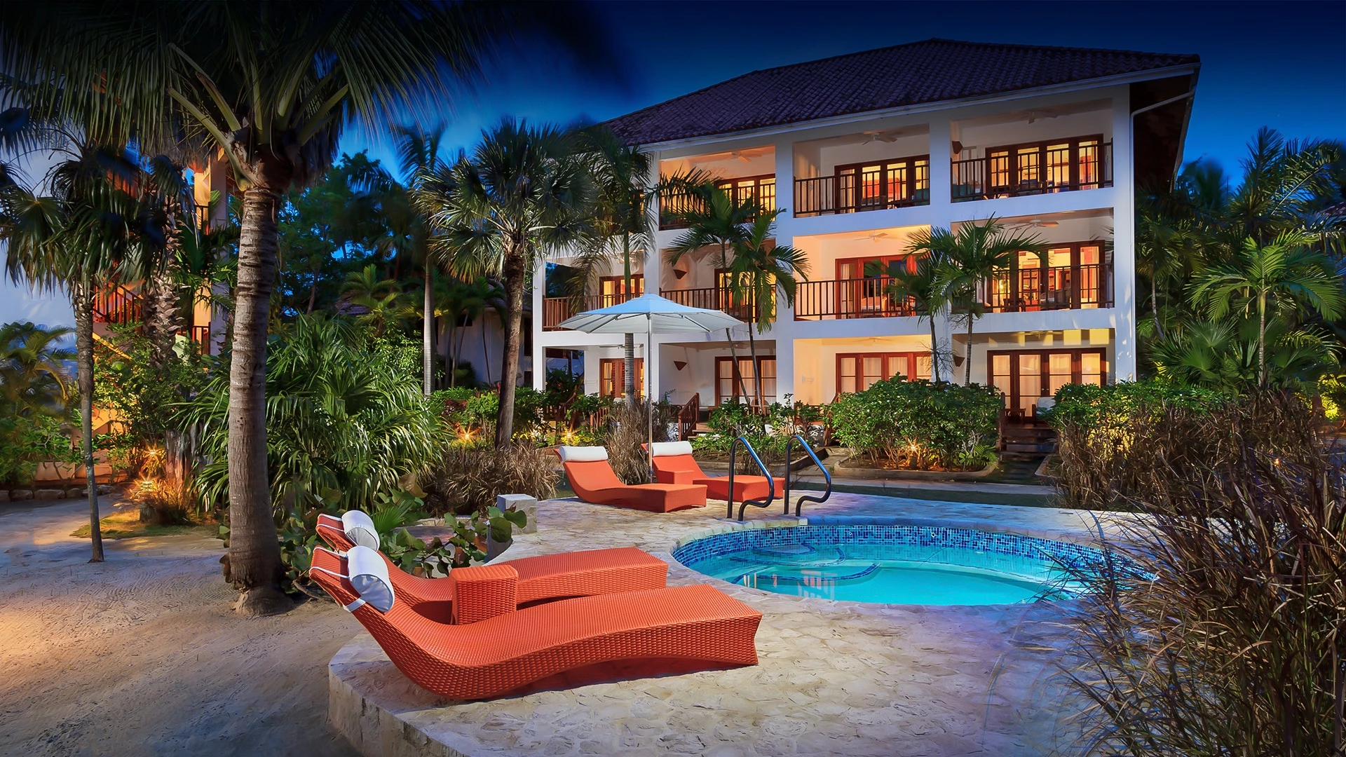 Pool and resort at Couples Swept Away Negril