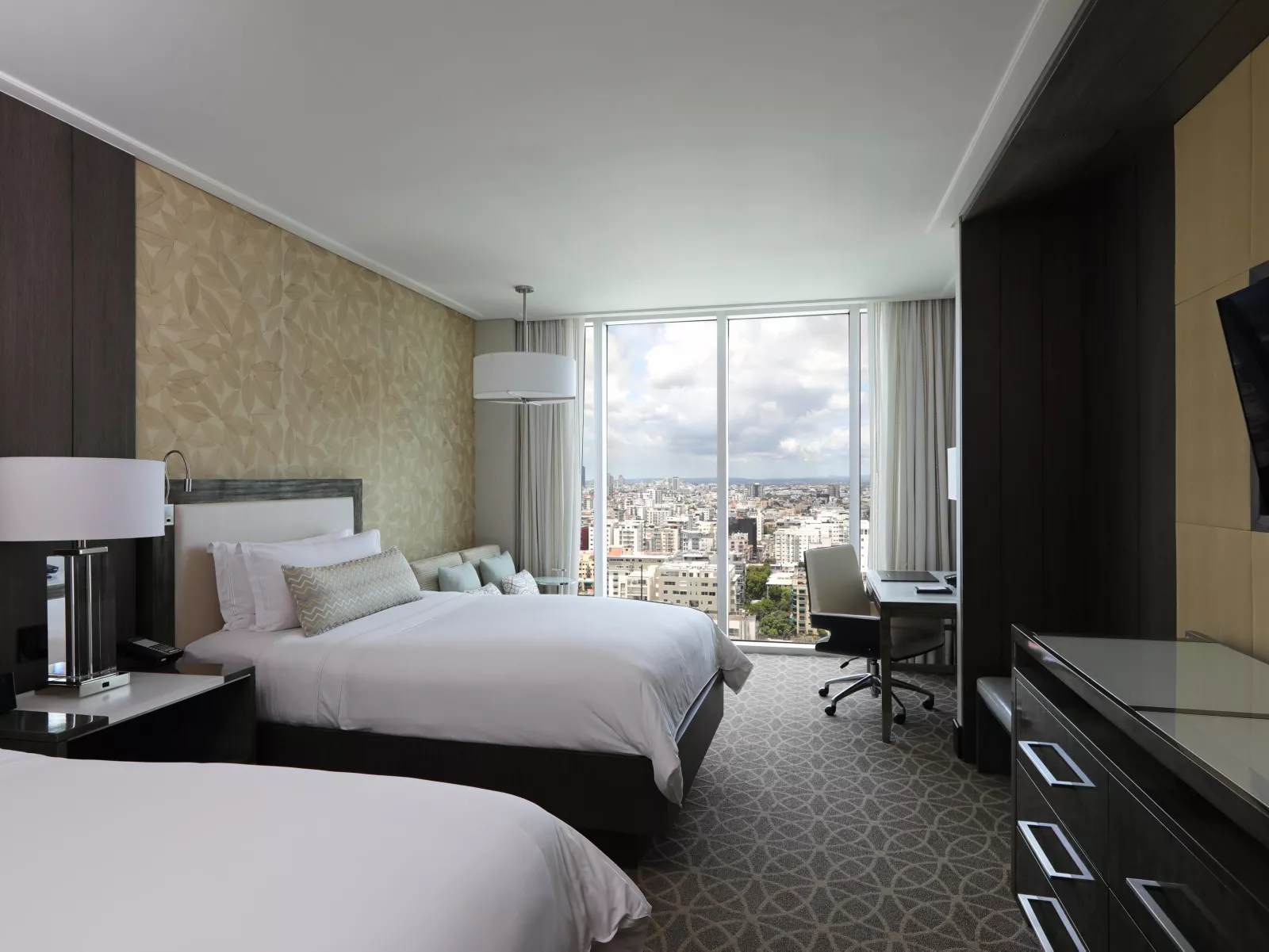 חדר עם נוף לים ב־InterContinental Real Santo Domingo by IHG