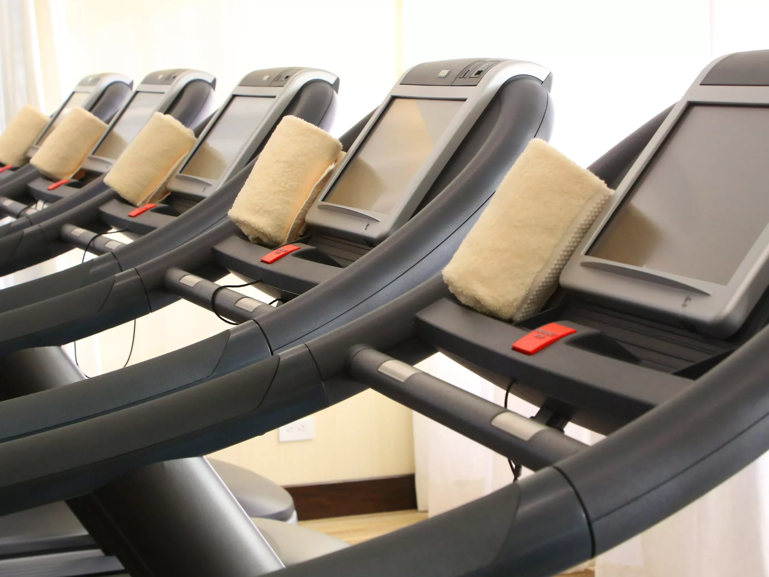 חזית InterContinental Real Santo Domingo by IHG והבריכה מול החוף