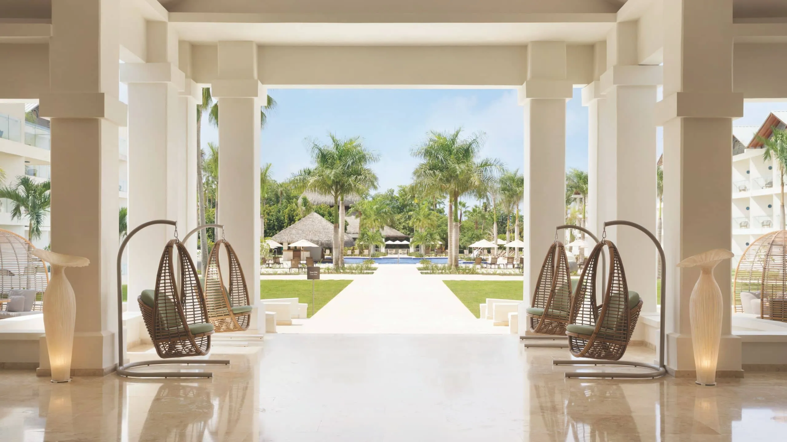 חדר עם נוף לים ב־Secrets La Romana Resort & Spa